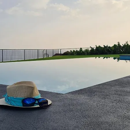 Villa Luna Campanário